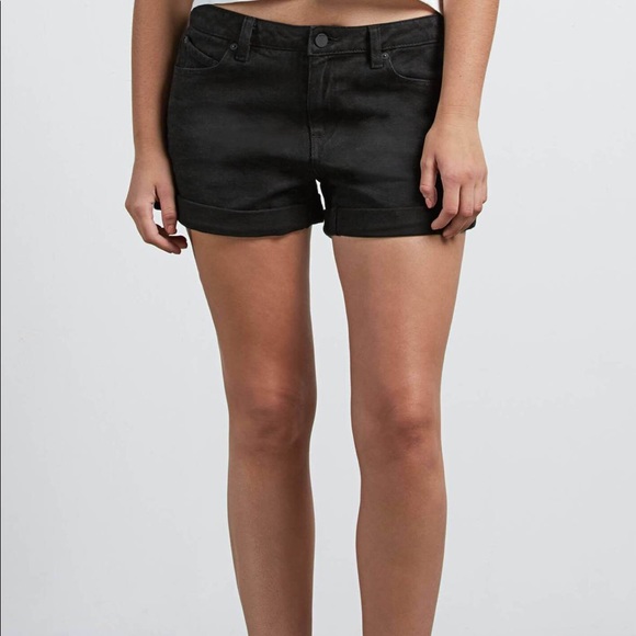 Volcom Brand Jean Shorts - Picture 3 of 4
